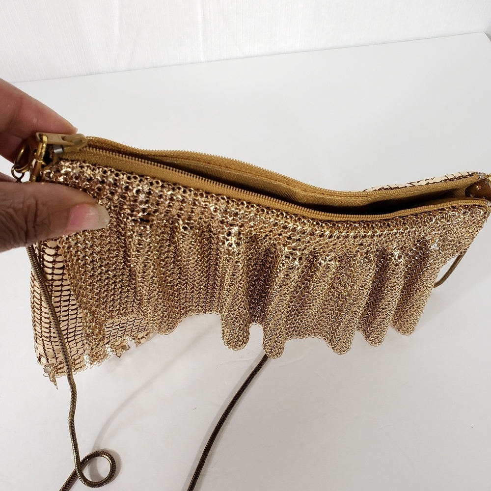 Rose Gold Chain Purse - Picture 4 of 7